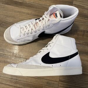 Nike blazers vintage look White and Black Men's Sneakers size 12